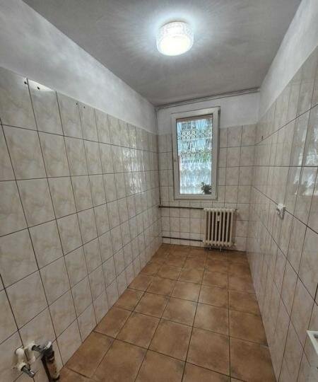 Brancoveanu, Izvorul Crisului, garsoniera, confort 1, parter.
